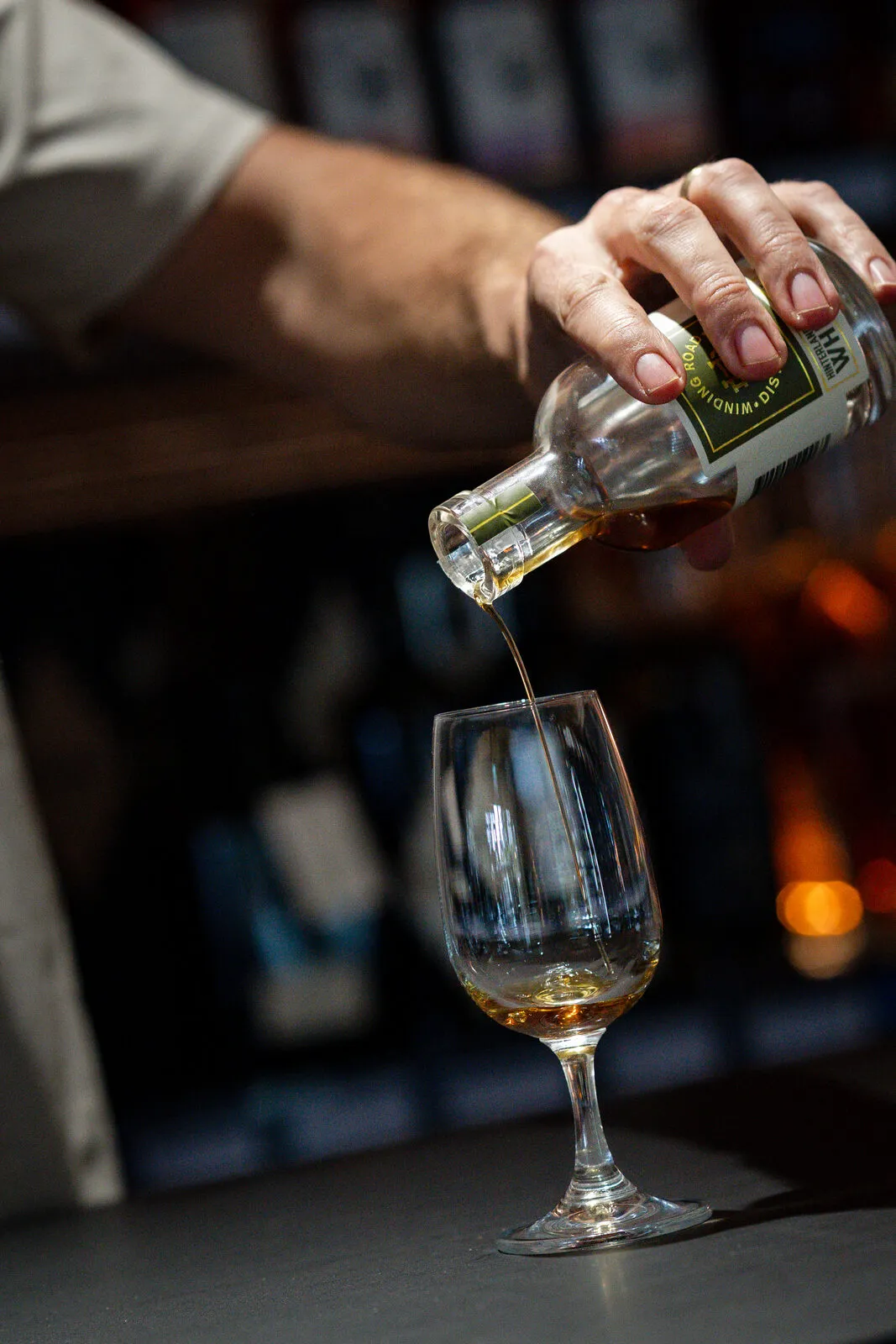 A whisky pour